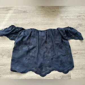 Lovers + Friends REVOLVE off the shoulders top Sz M super fun